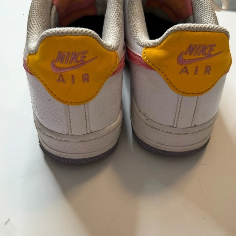 Nike Air Force 1 Low Coral Chalk Laser Orange